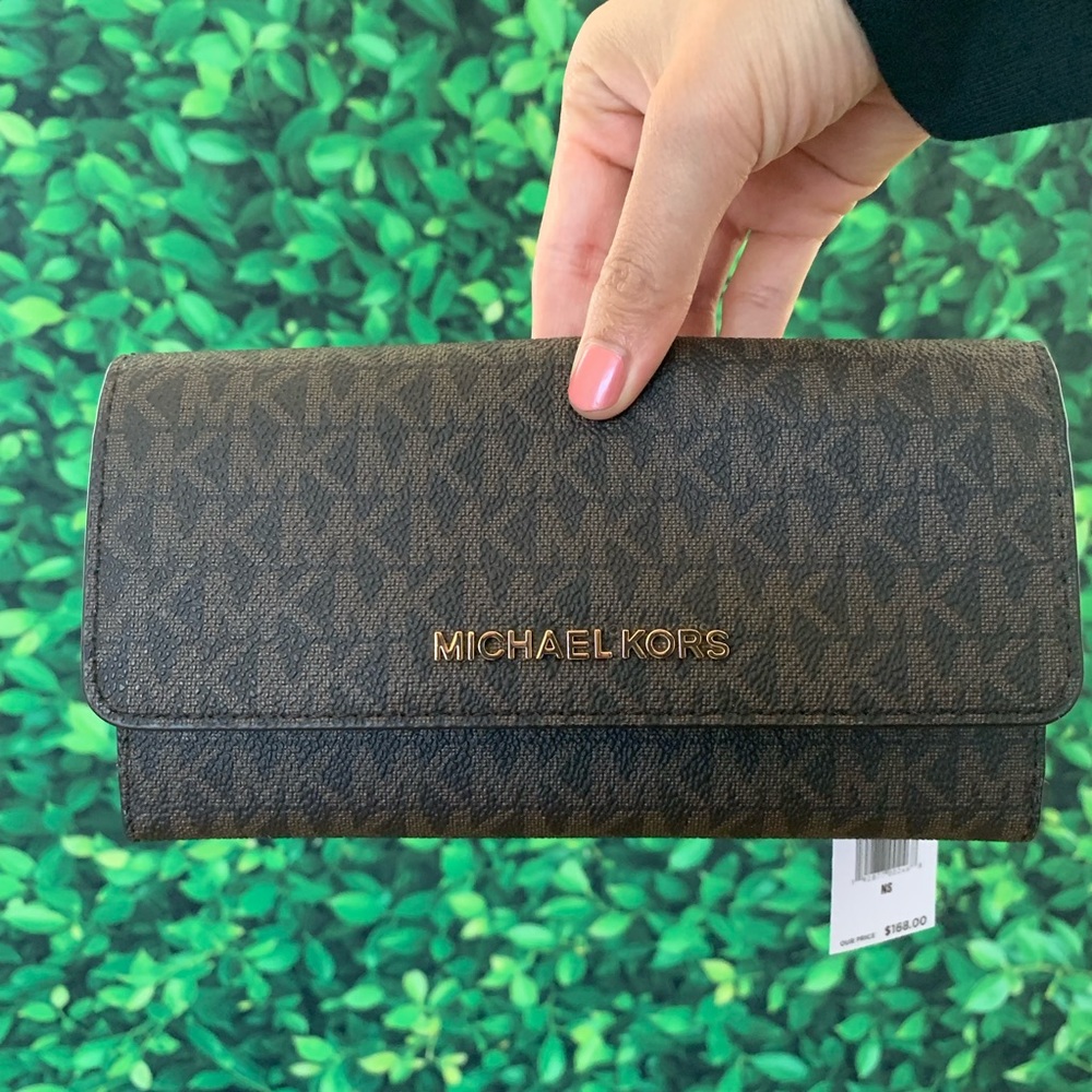 Michael Kors Jet Set Travel Trifold Wallet Brown